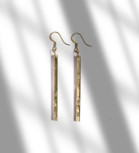 Les Petits Bisous Golden Bar earrings.png